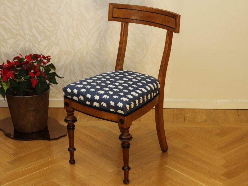 Möbelrenovering - Reparation av skadad möbel